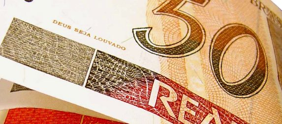 Como ganhar dinheiro na Internet - 50 Reais Detalhe como ganhar dinheiro internet 50 reais
